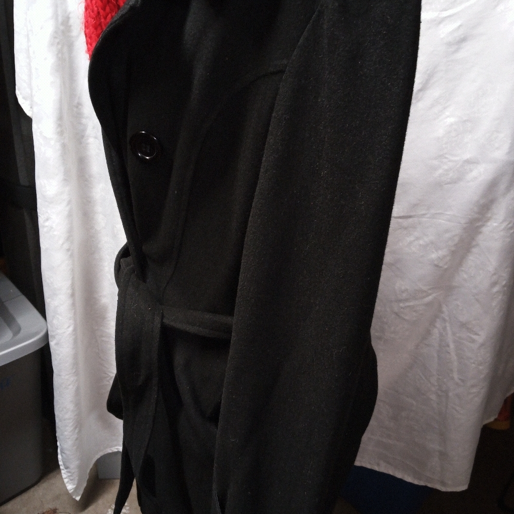 Jacket - Picture 3 of 4